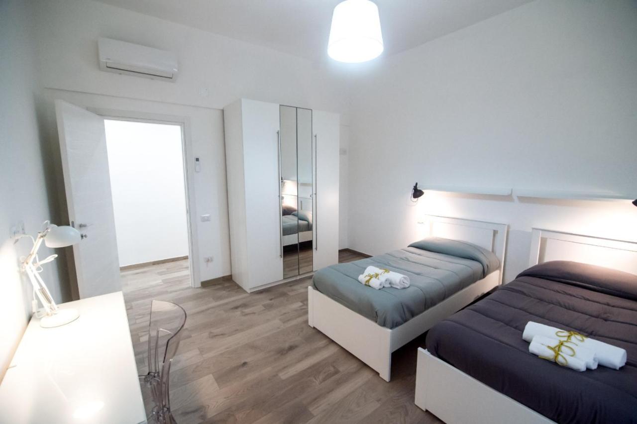 Nizza Apartment In Centro Салерно Экстерьер фото